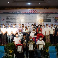 Piagam Penghargaan Riau Mendonor 3000 Kantong Darah