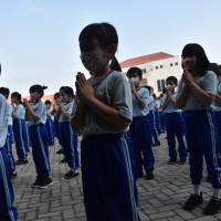 INLA GOES TO SCHOOL | SD METTA MAITREYA